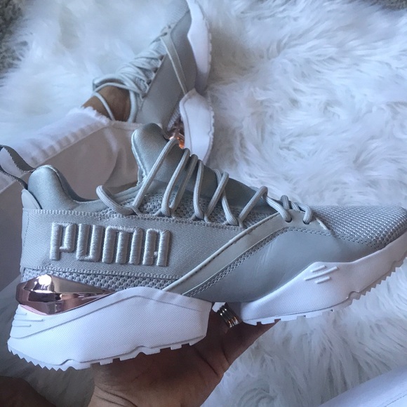 muse maia metallic rose